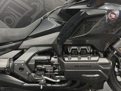 Honda Gold Wing GL1800 - ფოტო 5
