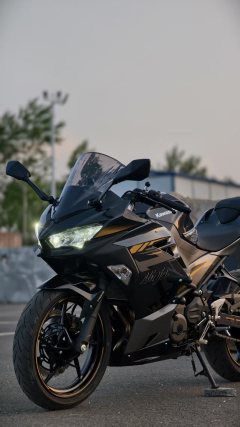 Kawasaki Ninja 400 - ფოტო 2
