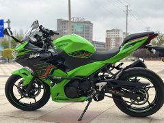 Kawasaki Ninja 400 - ფოტო 1