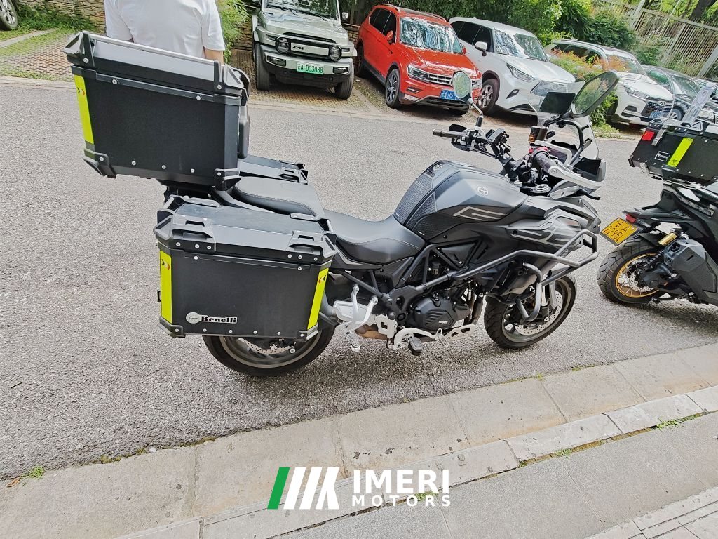 Benelli TRK552 550 cc - მოტოციკლი ჩინეთიდან