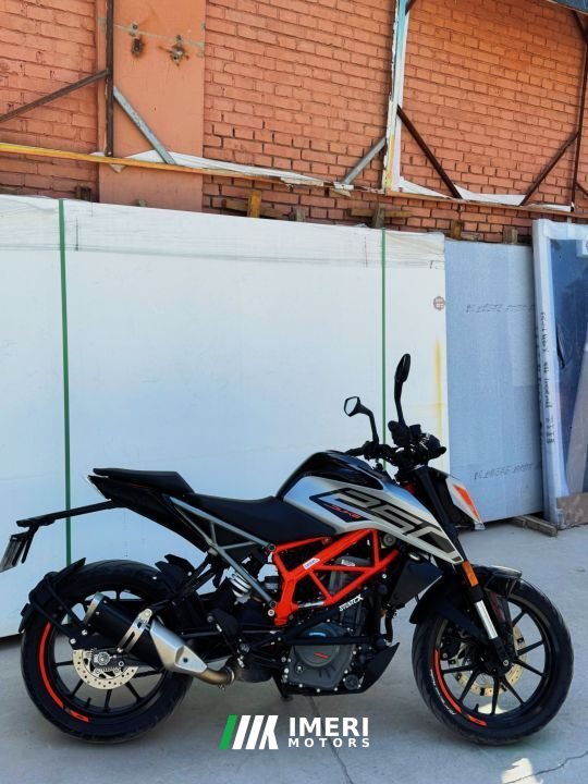 2021 KTMR2R 250 Duke
