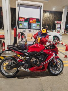 Honda CBR650R - ფოტო 1