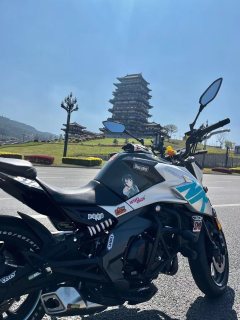 CFMOTO 400NK - фото 2