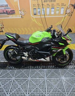 Kawasaki Ninja 650 - фото 2