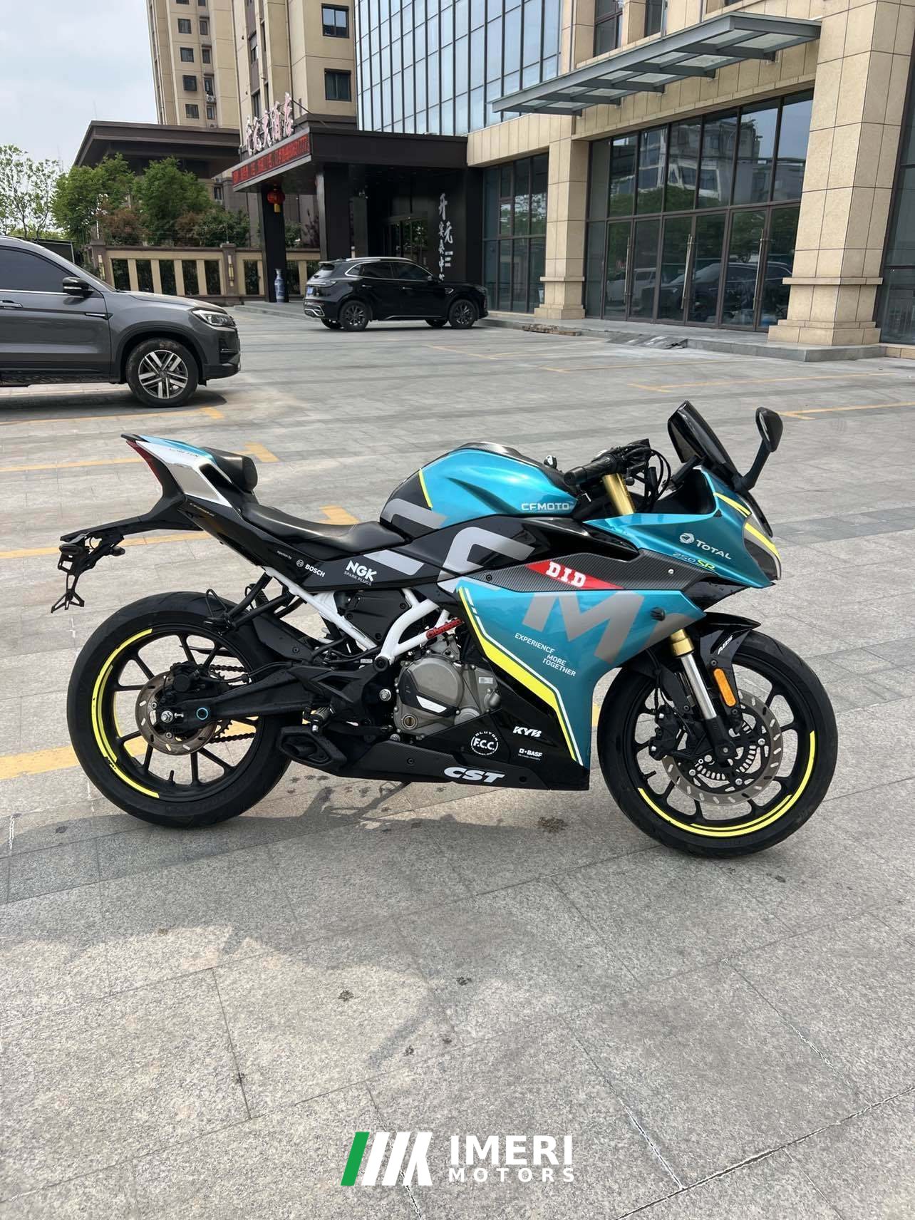 2021 CFMOTO 250SR