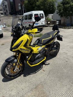 Honda X-ADV 750 - ფოტო 1