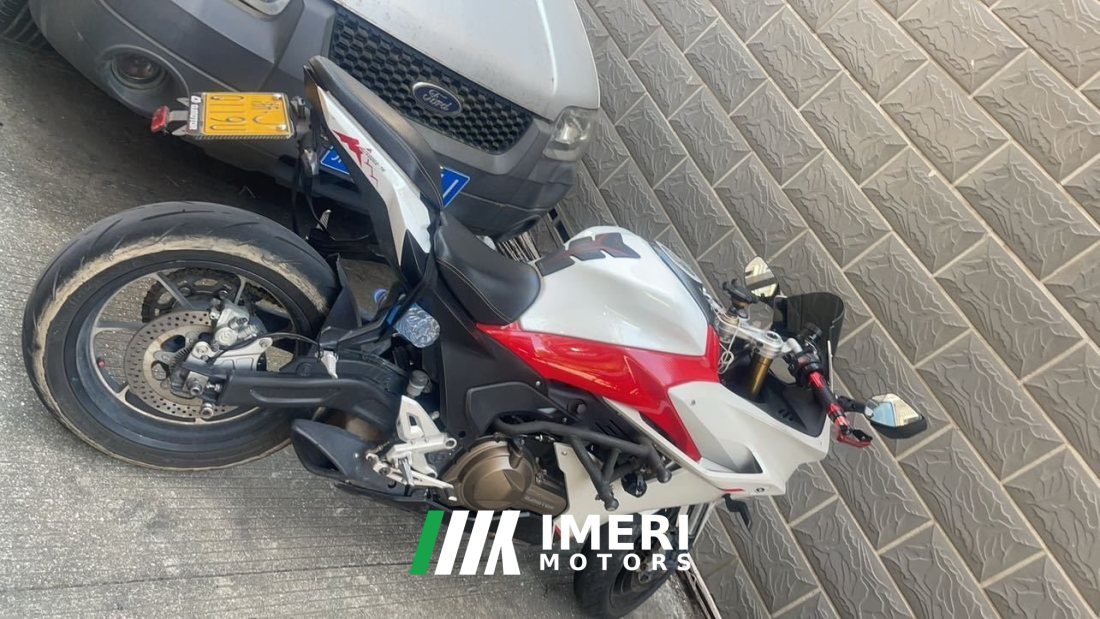 QJMOTOR Roewe i5 550 / Sai 550 *(Context-dependent, usually referring to the motorcycle "Sai 550" or Roewe car v - motorcycl…