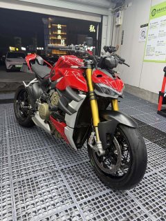 Ducati Street Fighter V4 1100 cc - ფოტო 1