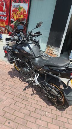 Benelli TRK552 550 cc - ფოტო 1