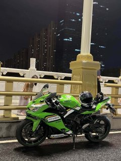 Kawasaki ZX-4R 400 cc - photo 1