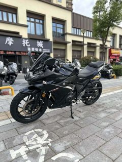 Haojue Suzuki GSX250R - ფოტო 3