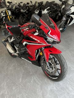 Honda CBR400R - photo 1