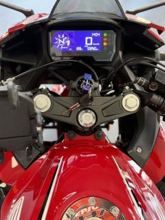 Honda CBR400R - photo 6