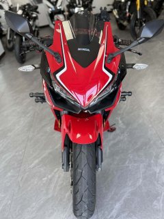 Honda CBR400R - photo 7