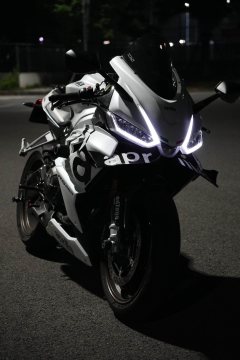 Aprilia RS 660 - ფოტო 1