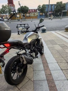 Honda CB300R - photo 4