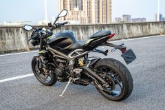 Triumph Street Triple 765 - ფოტო 1