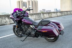 Harley-Davidson Road Glide 1977 cc - ფოტო 3
