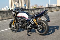 Honda CB1300 Super Four - ფოტო 3