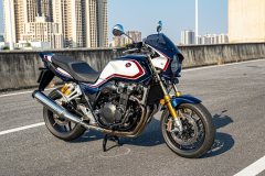 Honda CB1300 Super Four - ფოტო 4