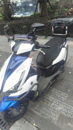QJMOTOR Hong 125 - ფოტო 4