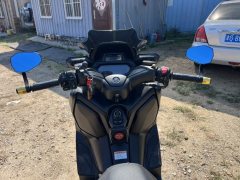 Yamaha XMAX 300 cc - photo 6