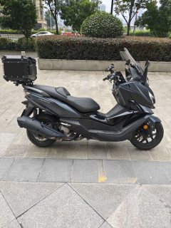 SYM Cruisym 250 - фото 3