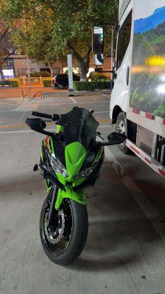 Kawasaki Ninja 650 - photo 2