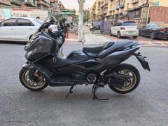Yamaha TMAX 560 cc - photo 3