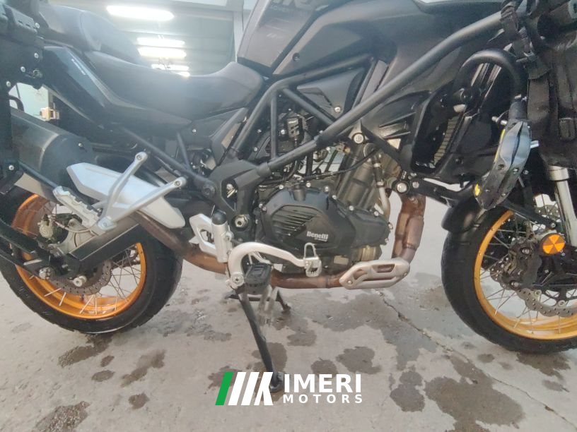 Benelli TRK552 550 cc - мотоцикл из Китая
