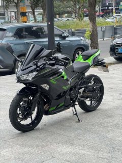 Kawasaki Ninja 400 - ფოტო 4