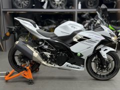 Kawasaki Ninja 400 - ფოტო 2