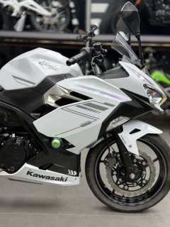 Kawasaki Ninja 400 - ფოტო 3