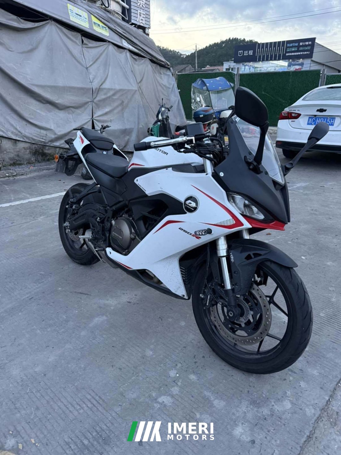 QJMOTOR SRK 250 - მოტოციკლი ჩინეთიდან