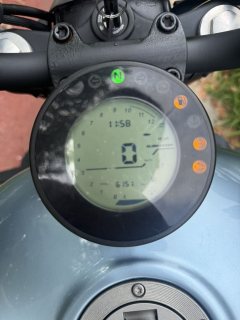 QJMOTOR Flash 300 - фото 6