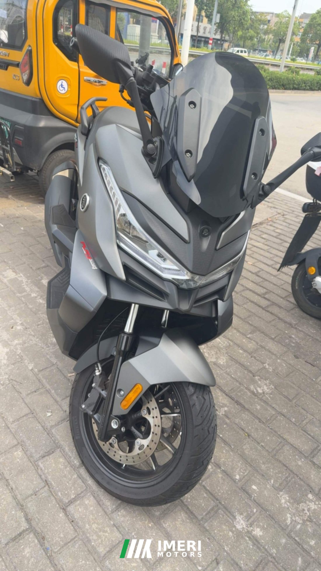 Voge SR4 Max 350 cc - motorcycle from China