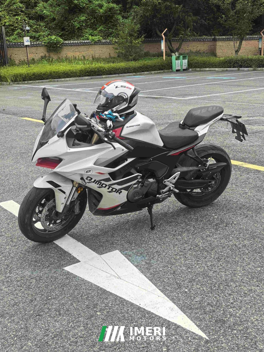 QJMOTOR Roewe i5 550 / Sai 550 *(Context-dependent, usually referring to the motorcycle "Sai 550" or Roewe car v - мотоцикл …