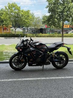 Honda CBR650R - photo 4