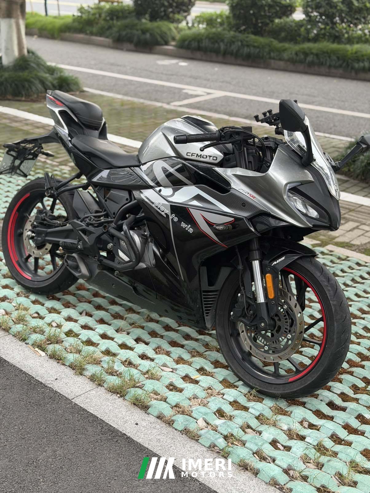 2022 CFMOTO 250SR