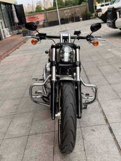 Harley-Davidson Breakout 1860 cc - ფოტო 3