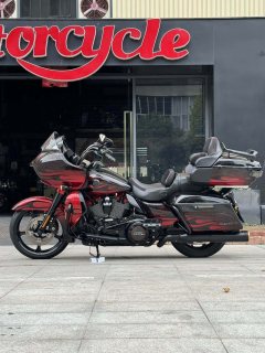 Harley-Davidson Road Glide 1923 cc - ფოტო 3