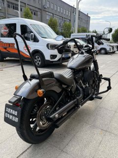 Harley-Davidson Street Bull Street Bob 1870 cc - ფოტო 11