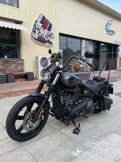 Harley-Davidson Street Bull Street Bob 1870 cc - ფოტო 3