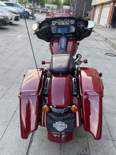 Harley-Davidson Street Glide 1868 cc - ფოტო 4