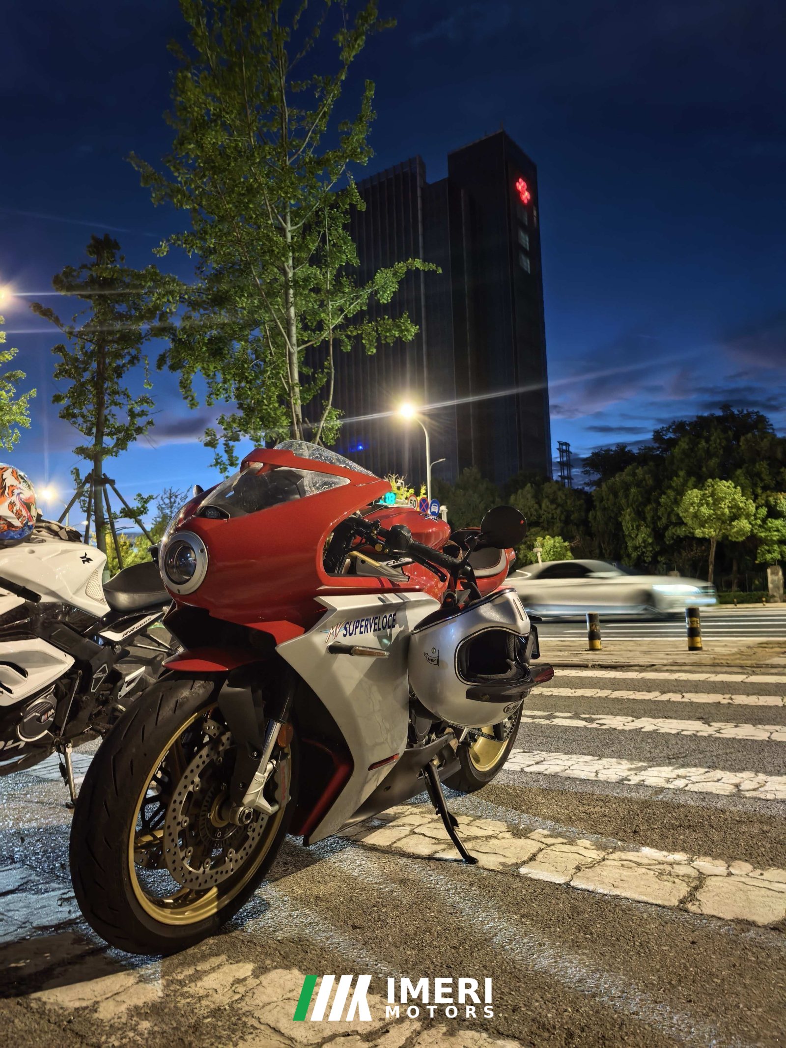 2021 MV Agusta Superveloce 800