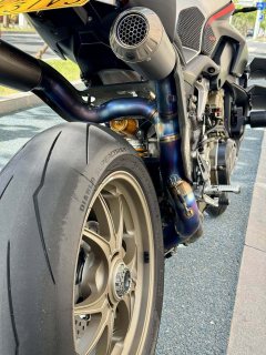 Ducati Street Fighter V4 1100 cc - ფოტო 3
