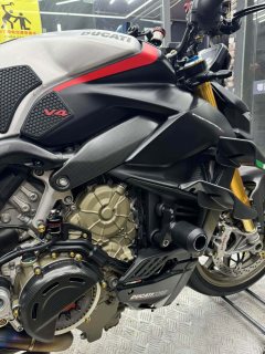 Ducati Street Fighter V4 1100 cc - ფოტო 9