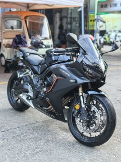 Honda CBR650R - ფოტო 4