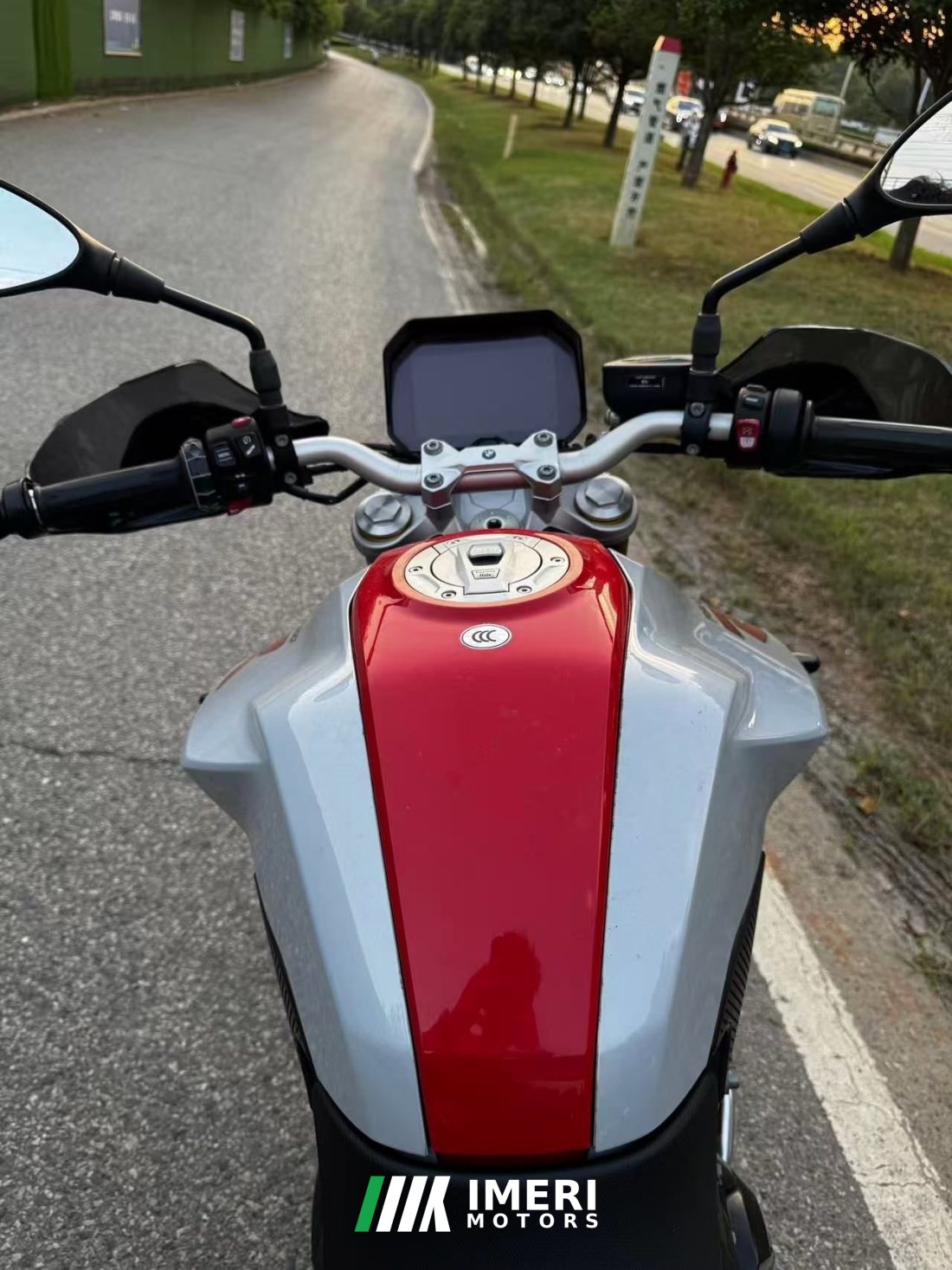 BMW F 900 R - მოტოციკლი ჩინეთიდან