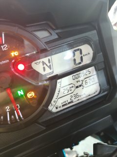 Suzuki V-Strom 650 - ფოტო 8